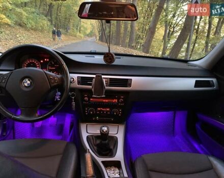 Чорний БМВ 3 Серія, об'ємом двигуна 2 л та пробігом 341 тис. км за 7000 $, фото 11 на Automoto.ua