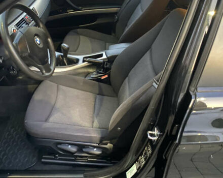 Чорний БМВ 3 Серія, об'ємом двигуна 2 л та пробігом 227 тис. км за 5200 $, фото 19 на Automoto.ua