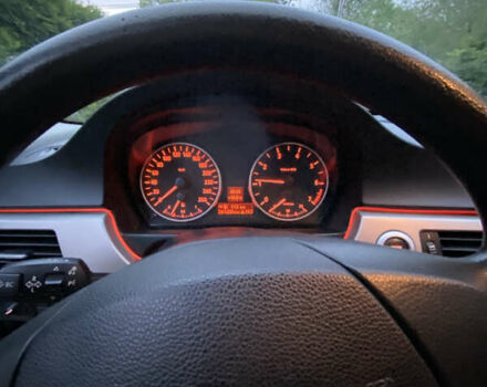 Черный БМВ 3 Серия, объемом двигателя 2 л и пробегом 246 тыс. км за 5700 $, фото 15 на Automoto.ua