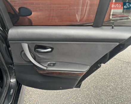 Чорний БМВ 3 Серія, об'ємом двигуна 3 л та пробігом 267 тис. км за 8500 $, фото 12 на Automoto.ua