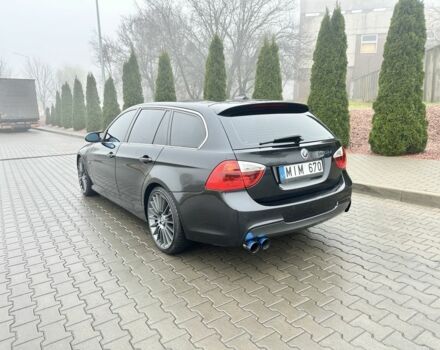 Черный БМВ 3 Серия, объемом двигателя 3 л и пробегом 300 тыс. км за 7500 $, фото 5 на Automoto.ua