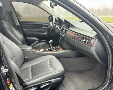 Чорний БМВ 3 Серія, об'ємом двигуна 3 л та пробігом 300 тис. км за 7500 $, фото 15 на Automoto.ua