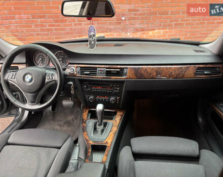 Чорний БМВ 3 Серія, об'ємом двигуна 3 л та пробігом 267 тис. км за 8500 $, фото 17 на Automoto.ua