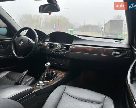 Чорний БМВ 3 Серія, об'ємом двигуна 3 л та пробігом 300 тис. км за 7500 $, фото 22 на Automoto.ua
