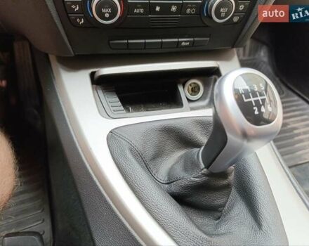 Чорний БМВ 3 Серія, об'ємом двигуна 2 л та пробігом 280 тис. км за 6500 $, фото 23 на Automoto.ua