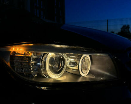 Черный БМВ 3 Серия, объемом двигателя 2 л и пробегом 350 тыс. км за 9500 $, фото 8 на Automoto.ua