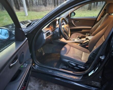 Черный БМВ 3 Серия, объемом двигателя 2 л и пробегом 320 тыс. км за 4400 $, фото 8 на Automoto.ua