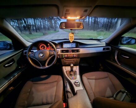 Черный БМВ 3 Серия, объемом двигателя 2 л и пробегом 320 тыс. км за 4400 $, фото 12 на Automoto.ua