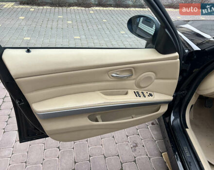 Черный БМВ 3 Серия, объемом двигателя 2 л и пробегом 318 тыс. км за 7700 $, фото 16 на Automoto.ua