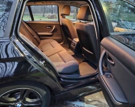 Черный БМВ 3 Серия, объемом двигателя 2 л и пробегом 320 тыс. км за 4400 $, фото 16 на Automoto.ua