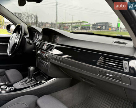 Черный БМВ 3 Серия, объемом двигателя 2 л и пробегом 382 тыс. км за 8000 $, фото 10 на Automoto.ua