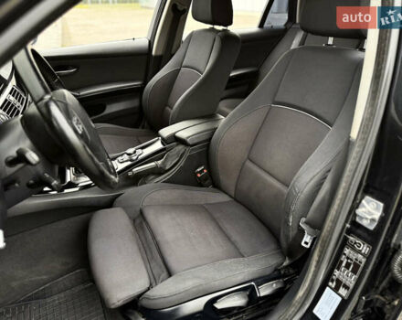 Черный БМВ 3 Серия, объемом двигателя 2 л и пробегом 382 тыс. км за 8000 $, фото 5 на Automoto.ua