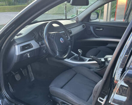 Черный БМВ 3 Серия, объемом двигателя 2 л и пробегом 280 тыс. км за 7500 $, фото 5 на Automoto.ua