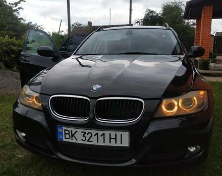 БМВ 3 Серия 2010 в Сарнах на Automoto.ua Черный БМВ 3 Серия, объемом двигателя 2 л и пробегом 362 тыс. км за 8950 $, фото 2 на Automoto.ua