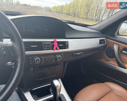 Черный БМВ 3 Серия, объемом двигателя 2 л и пробегом 364 тыс. км за 9500 $, фото 11 на Automoto.ua