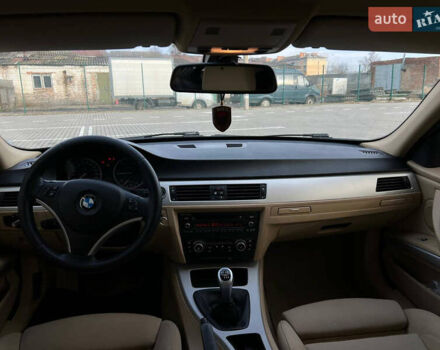Чорний БМВ 3 Серія, об'ємом двигуна 2 л та пробігом 257 тис. км за 8500 $, фото 11 на Automoto.ua