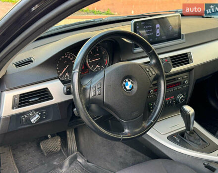 Черный БМВ 3 Серия, объемом двигателя 2 л и пробегом 215 тыс. км за 9040 $, фото 17 на Automoto.ua