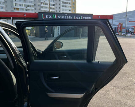 Чорний БМВ 3 Серія, об'ємом двигуна 2 л та пробігом 290 тис. км за 7110 $, фото 13 на Automoto.ua