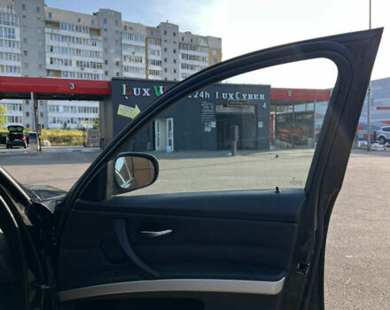 Чорний БМВ 3 Серія, об'ємом двигуна 2 л та пробігом 290 тис. км за 7110 $, фото 12 на Automoto.ua