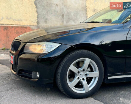 Черный БМВ 3 Серия, объемом двигателя 2 л и пробегом 215 тыс. км за 9040 $, фото 10 на Automoto.ua