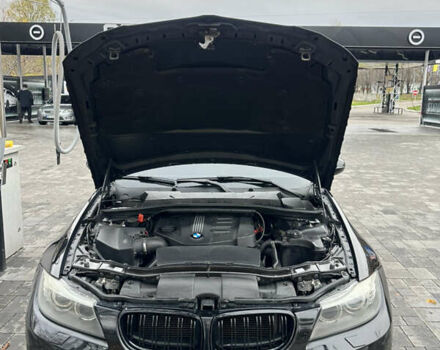 Черный БМВ 3 Серия, объемом двигателя 2 л и пробегом 325 тыс. км за 8000 $, фото 14 на Automoto.ua