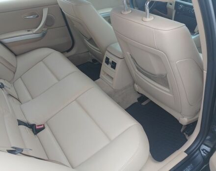 Чорний БМВ 3 Серія, об'ємом двигуна 2 л та пробігом 389 тис. км за 8299 $, фото 9 на Automoto.ua