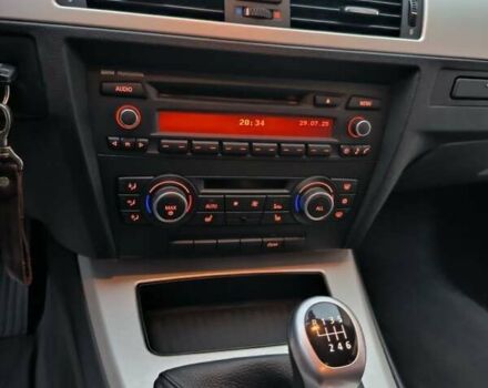 Черный БМВ 3 Серия, объемом двигателя 2 л и пробегом 268 тыс. км за 9200 $, фото 14 на Automoto.ua