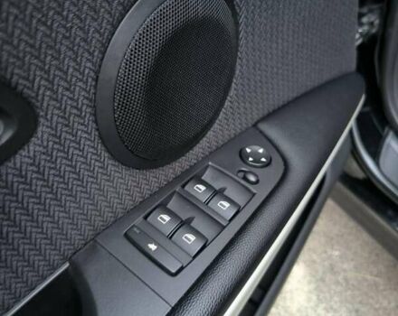 Черный БМВ 3 Серия, объемом двигателя 2 л и пробегом 268 тыс. км за 9200 $, фото 12 на Automoto.ua