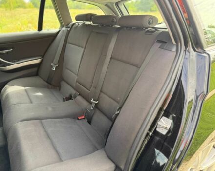 Черный БМВ 3 Серия, объемом двигателя 2 л и пробегом 320 тыс. км за 5900 $, фото 4 на Automoto.ua