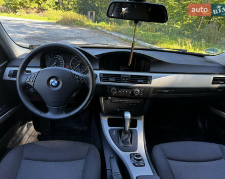 Чорний БМВ 3 Серія, об'ємом двигуна 2 л та пробігом 230 тис. км за 10000 $, фото 7 на Automoto.ua