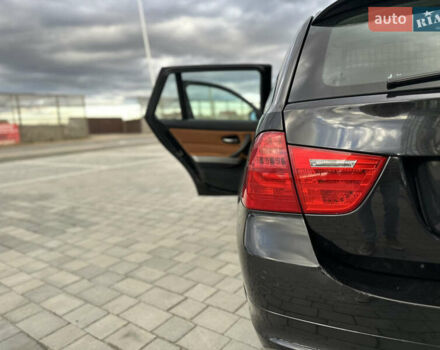 БМВ 3 Серия 2011 в Ивано-Франковске на Automoto.ua Черный БМВ 3 Серия, объемом двигателя 2 л и пробегом 269 тыс. км за 10450 $, фото 33 на Automoto.ua