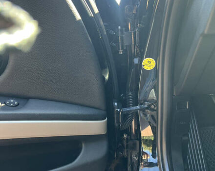 Черный БМВ 3 Серия, объемом двигателя 2 л и пробегом 279 тыс. км за 7650 $, фото 38 на Automoto.ua