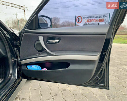 Черный БМВ 3 Серия, объемом двигателя 2 л и пробегом 318 тыс. км за 9300 $, фото 19 на Automoto.ua