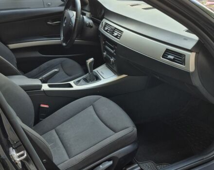 Черный БМВ 3 Серия, объемом двигателя 2 л и пробегом 379 тыс. км за 8500 $, фото 3 на Automoto.ua