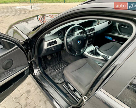 Черный БМВ 3 Серия, объемом двигателя 2 л и пробегом 318 тыс. км за 9300 $, фото 14 на Automoto.ua