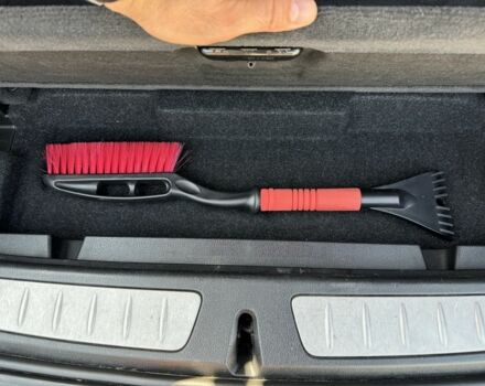 Черный БМВ 3 Серия, объемом двигателя 2 л и пробегом 330 тыс. км за 11800 $, фото 19 на Automoto.ua