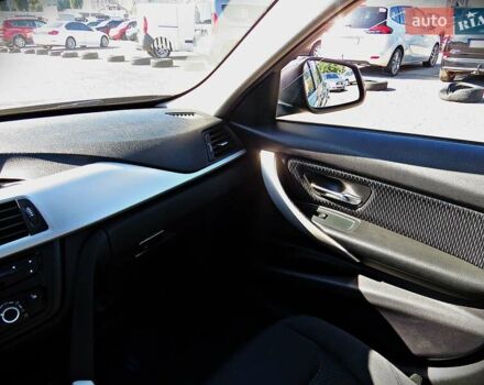 Чорний БМВ 3 Серія, об'ємом двигуна 2 л та пробігом 264 тис. км за 12700 $, фото 10 на Automoto.ua