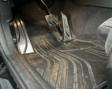 Черный БМВ 3 Серия, объемом двигателя 2 л и пробегом 284 тыс. км за 18000 $, фото 29 на Automoto.ua