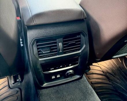 Чорний БМВ 3 Серія, об'ємом двигуна 2 л та пробігом 161 тис. км за 35600 $, фото 22 на Automoto.ua