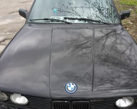 Чорний БМВ 3 Серія, об'ємом двигуна 1.6 л та пробігом 19 тис. км за 1451 $, фото 3 на Automoto.ua