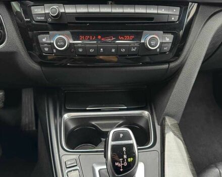 Чорний БМВ 3 Серія, об'ємом двигуна 2 л та пробігом 132 тис. км за 15900 $, фото 12 на Automoto.ua