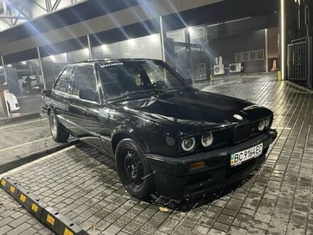 Черный БМВ 3 Серия, объемом двигателя 1.8 л и пробегом 500 тыс. км за 900 $, фото 1 на Automoto.ua