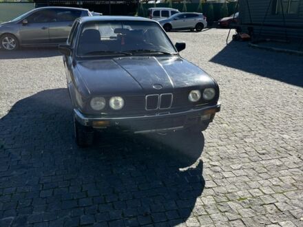 Чорний БМВ 3 Серія, об'ємом двигуна 1.8 л та пробігом 250 тис. км за 1307 $, фото 1 на Automoto.ua