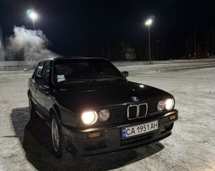 Черный БМВ 3 Серия, объемом двигателя 1.8 л и пробегом 300 тыс. км за 2400 $, фото 1 на Automoto.ua