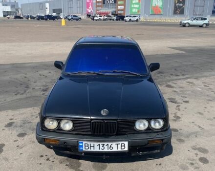 Чорний БМВ 3 Серія, об'ємом двигуна 1.8 л та пробігом 180 тис. км за 1700 $, фото 1 на Automoto.ua