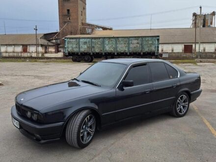 Черный БМВ 3 Серия, объемом двигателя 2.5 л и пробегом 317 тыс. км за 4500 $, фото 1 на Automoto.ua