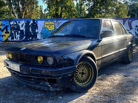 Чорний БМВ 3 Серія, об'ємом двигуна 1.8 л та пробігом 350 тис. км за 2200 $, фото 1 на Automoto.ua