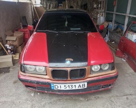 Черный БМВ 3 Серия, объемом двигателя 2 л и пробегом 300 тыс. км за 1421 $, фото 1 на Automoto.ua