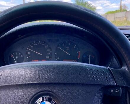 Черный БМВ 3 Серия, объемом двигателя 1.8 л и пробегом 416 тыс. км за 3300 $, фото 1 на Automoto.ua