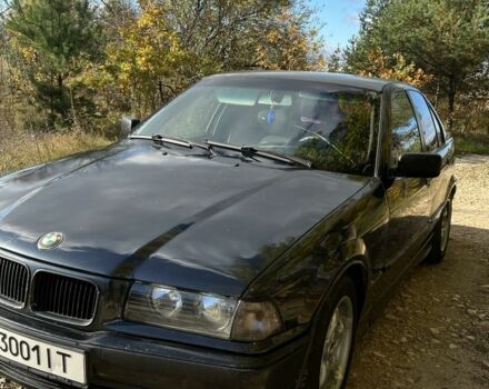 Черный БМВ 3 Серия, объемом двигателя 1.8 л и пробегом 40 тыс. км за 2200 $, фото 1 на Automoto.ua